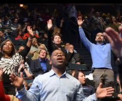 British Journalist and 'Lapsed Catholic' Visits Lakewood Church - See His Take on Joel Osteen's Megachurch (VIDEO)