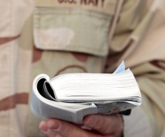 Chaplain Alliance Urges Navy to Reverse Decision on Removing Bibles From Rooms Following Atheist Group's Complaint