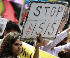 White House, Pentagon Contradict Kerry; Confirm US 'At War' With ISIS