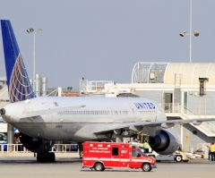 US Rep. Claims Travel Ban on West African Flights Will Only Increase Ebola Epidemic; WHO Says Air Travel Poses Low Risk of Ebola Transmission