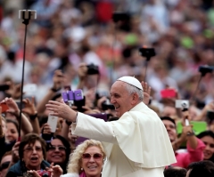 Pope Francis to Raffle Off Fiat 4x4 and Other Papal Gifts; Proceeds for Charity