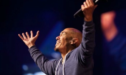 Francis Chan: Church Wastes Too Much Time Waiting on God's Voice; Christians Getting Too Fat on the Word