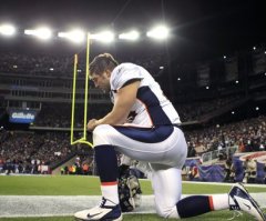 Tim Tebow 'Tebowing Pretzel' Snack Created to Honor Christian Football Star Who Signed With Philadelphia Eagles