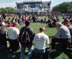 National Day of Prayer Focusing on Bible Verse 1 Kings 8:28 'Lord, Hear Our Cry' Is Expecting 43,000 Gatherings, the Largest in Its History