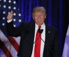 Iowa Evangelical Voters Crucial to Cruz's Victory, Trump's Defeat, Experts Say