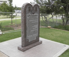 Billy Graham: God Gave Us Ten Commandments Out of Love, Not Hate