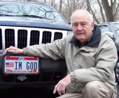 Atheist Sues Kentucky for Not Allowing 'IM GOD' License Plate