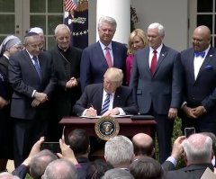 Trump Has Done More to Reach Out to Evangelicals Than George W. Bush, Robert Jeffress Says (Interview)