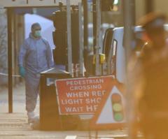 One Dead After Man Drives Van Into People Near London Mosque; Attacker Wanted to 'Kill All Muslims'