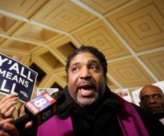 Evangelical Leaders Praying for Trump 'Bordering on Heresy,' Liberal Pastor Says