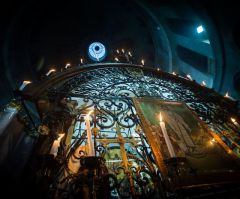 Tomb of Christ Reopens After Jerusalem Agrees to Suspend Tax Plan