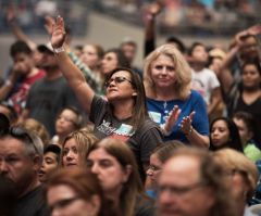 Being Born Again, Giving Heart to Jesus Doesn't Greatly Increase Church Attendance: Research