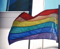 Hawaii Becomes 12th State to Ban Gay Conversion Therapy for Minors