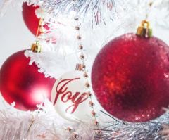 Atheist couple who protested Christmas classroom decorations awarded compensation