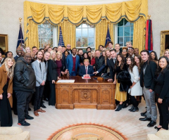 Brian Houston, Christian worship leaders pray for Trump, visit Oval Office