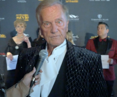 Pat Boone says late wife is watching over him, reveals warning he told Muhammad Ali