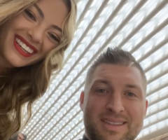 Newlyweds Tim Tebow, Demi Nel-Peters meet Pope Francis after first Night to Shine event in Rome