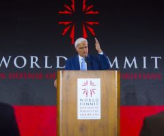 Christian apologist Ravi Zacharias reveals he has bone cancer