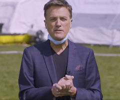 Michael W Smith leads worship in NYC's Central Park: ‘Where are you God in midst of plague?’
