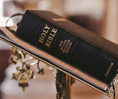 5 ways to help your teen develop good Bible study habits