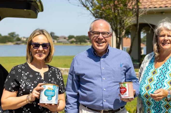 Israeli humanitarian delivers 200 pounds of baby formula to Texas churches amid national shortage
