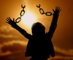Can people voluntarily control their behavior and beliefs?