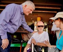 Samaritan's Purse deploys 1,000 volunteers to Florida to help residents recover after Hurricane Ian