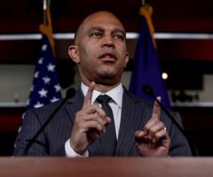 4 things to know about Nancy Pelosi's likely successor Hakeem Jeffries
