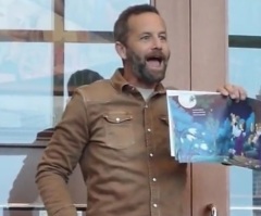Hundreds pack Indianapolis library for Kirk Cameron story hour after book reading dispute