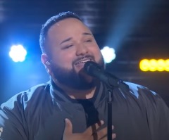 'Voice' finalist Jeremy Rosado brings Kelly Clarkson to tears talking about the ‘goodness of God’