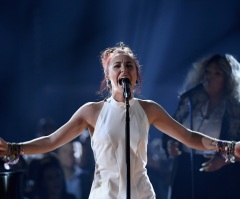 Lauren Daigle canceled concert to host prayer vigil for victims of Nashville shooting