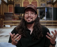 Worship leader claims God miraculously healed him of cancerous leg tumor