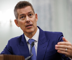 Sean Duffy seen praying with family ahead of confirmation hearing