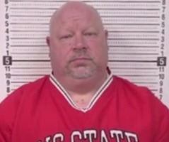 Former pastor sentenced to 10 years in prison for child porn possession