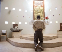 Hardline Muslims stab evangelist after widow gives her life to Christ