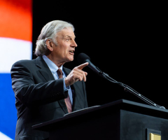 Franklin Graham points to Bible verse as warning in advice to Trump about using profanity