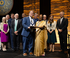 ‘Toilet school’ founder honored for following God’s call to lift up forgotten children in India’s slums