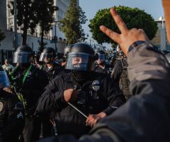 Here’s why there are so many Mexican flags at the LA ICE riots