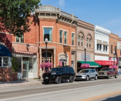 Travel: In Sheridan, cowboys still walk Main Street