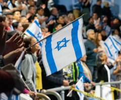 1,000 Evangelical Christians gather at Hispanic church in Queens for 'Bless Israel' prayer event 