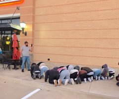 Texas street evangelist who confronted Islamic prayer group calls encounter 'peaceful,' draws ire of Muslim leaders