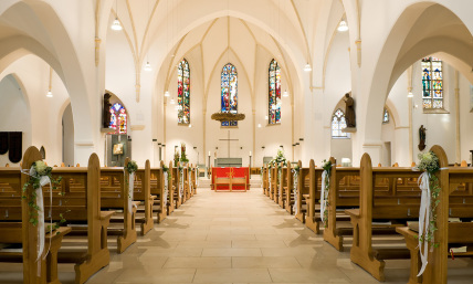 Churches should pay for weddings to promote marriage, think tank says