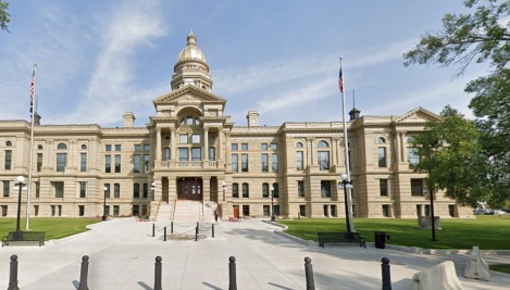 Wyoming Supreme Court strikes down abortion bans, rules women have right to make 'own health care decisions'