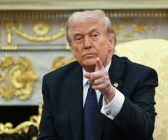 Trump's week in review: Oval Office prayer meeting, DHS shakeup, demands Iran's 'unconditional surrender'