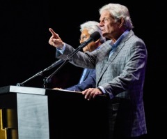 Franklin Graham shares the Gospel message with over 89,000 in Peru: 'Only the blood of Jesus can save you'