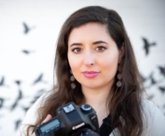 Christian photographer refuses to back down, wins big battle against gov't