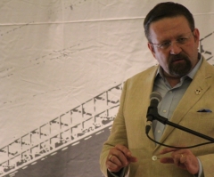  Sebastian Gorka blasts Tucker Carlson, Nick Fuentes: 'Not conservative'