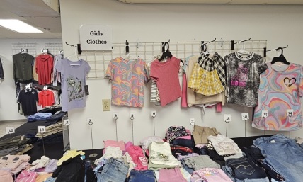 Indiana church opens clothes bank for those in need: 'Doers of the Word of God'
