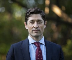 Minneapolis repeals AIDS-era ban on sex venues, bathhouses: 'These are places of refuge'