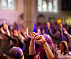 America’s booming megachurches draw 10M worshipers weekly: study